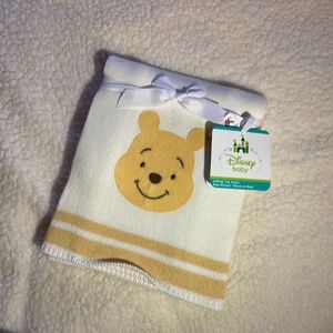 Disney Winnie the Pooh baby blanket